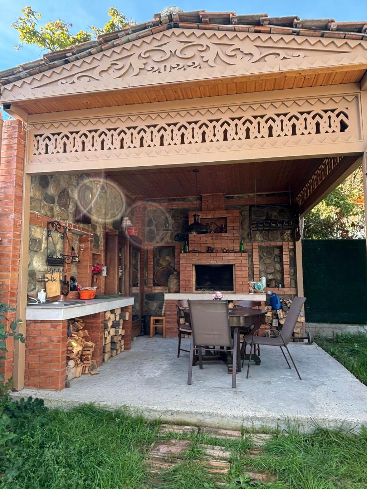 Verona Apartment Dushet'i ภายนอก รูปภาพ